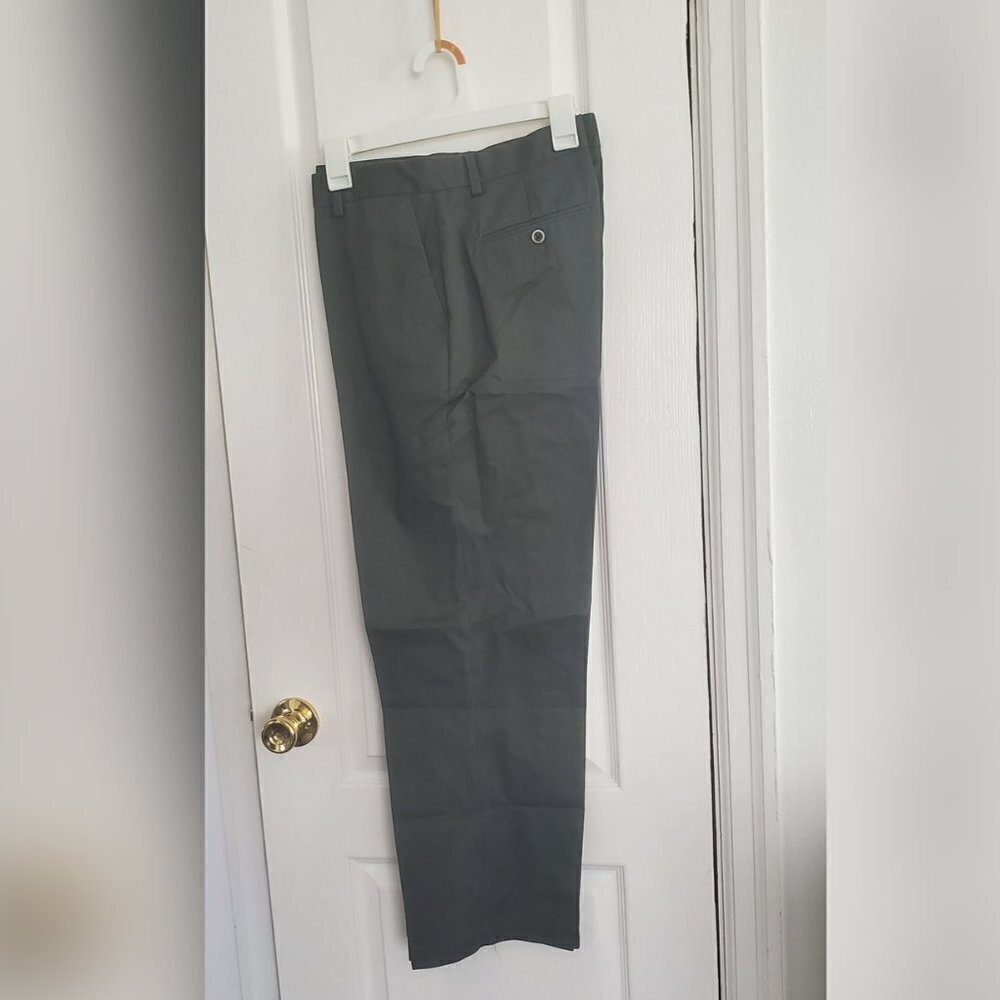 💃 Dockers Men's Classic Fit Easy Khaki Pants (Regular and Big & Tall) 🌴